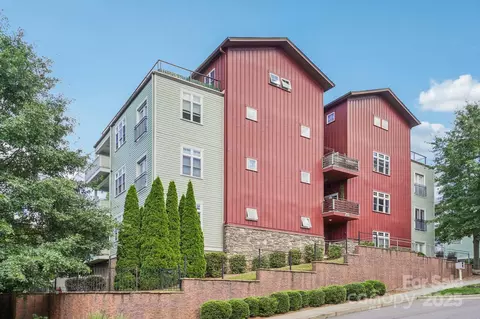 400 N Skyloft 101 Dr #101, Asheville, NC 28801