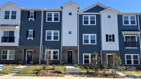 135 Kona Ln, Fort Mill, SC 29708