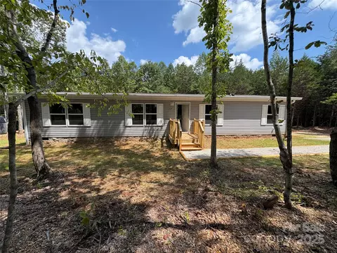 2347 Wagon Wheel Rd, Yadkinville, NC 27055