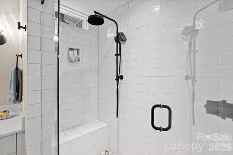 Bath - 4112 Persimmon Rd, Lancaster, SC 29720 photo 2 of 4