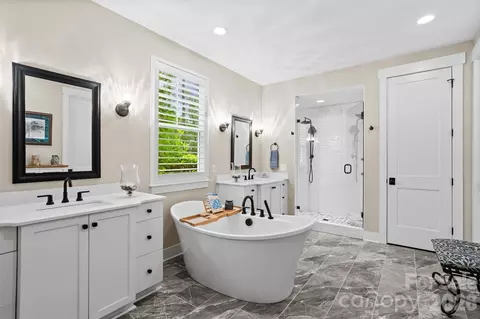 Bath - 4112 Persimmon Rd, Lancaster, SC 29720 photo 1 of 4