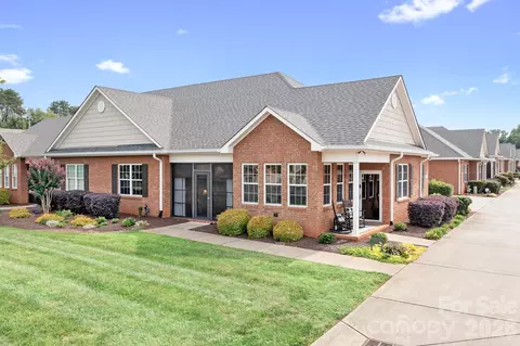 8229 Lambert Ct, Denver, NC 28037