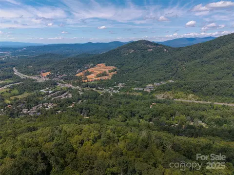 27 Casta Way, Asheville, NC 28803