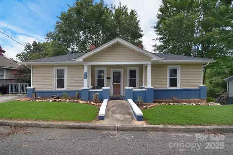 301 13th St, Cramerton, NC 28032