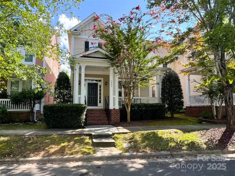 7031 Blakeney Greens Blvd, Charlotte, NC 28277