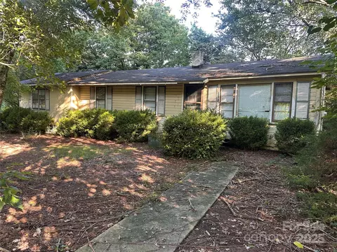 3201 Mason Dr, Charlotte, NC 28269