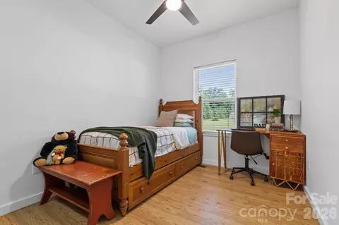Bedroom - 119 Con Lee Dr, Olin, NC 28660 photo 3 of 7