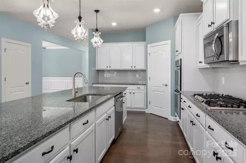 3053 Oliver Stanley Trl, Lancaster, SC 29720 photo 8