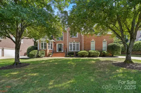 5407 Stallworth Dr, Charlotte, NC 28226