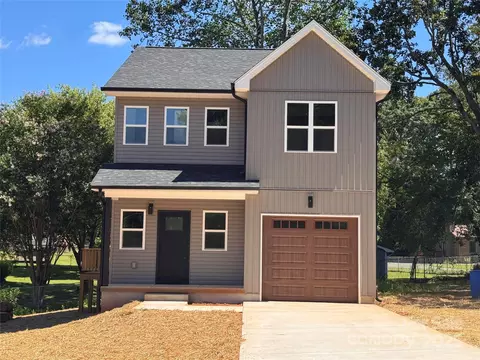 3920 Cherry Grove Dr, Hickory, NC 28602