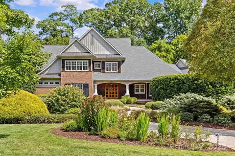 2301 Vernon Dr, Charlotte, NC 28211