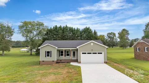 115 Peacock Hollar Rd, Statesville, NC 28625