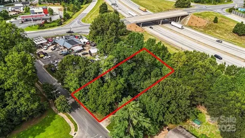 734 Dewolfe St, Charlotte, NC 28208
