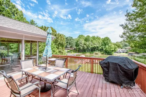 Exterior - 4028 Mcgee Point Rd, Terrell, NC 28682 photo 9 of 12
