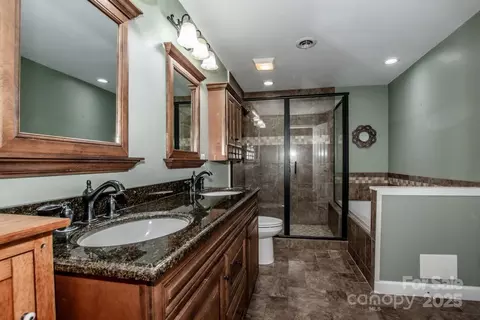 Bath - 4028 Mcgee Point Rd, Terrell, NC 28682 photo 3 of 3