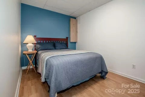 Bedroom - 4028 Mcgee Point Rd, Terrell, NC 28682 photo 6 of 6