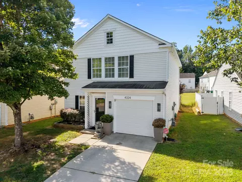 4324 Eaves Ln, Charlotte, NC 28215