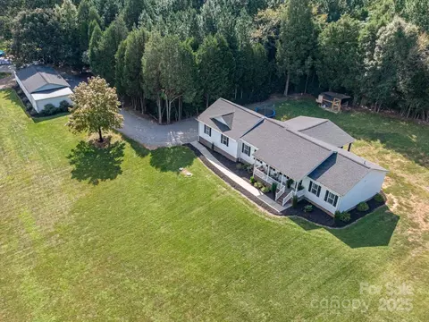 106 4th Se St SE, Catawba, NC 28609