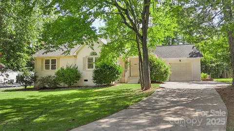 1808 Shorewood Dr, Rock Hill, SC 29732