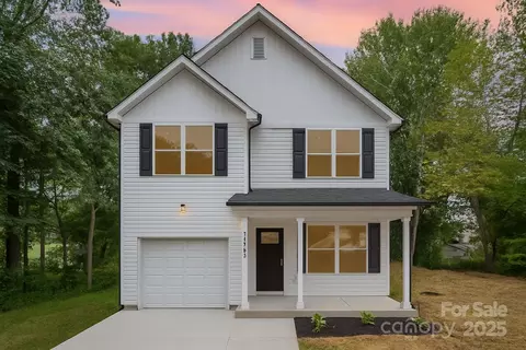 5596 Sandhurst Rd, Hickory, NC 28602