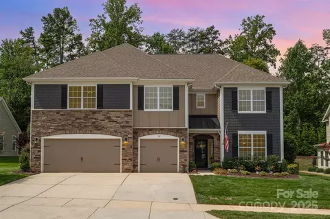 161 Canoe Pole Ln, Mooresville, NC 28117