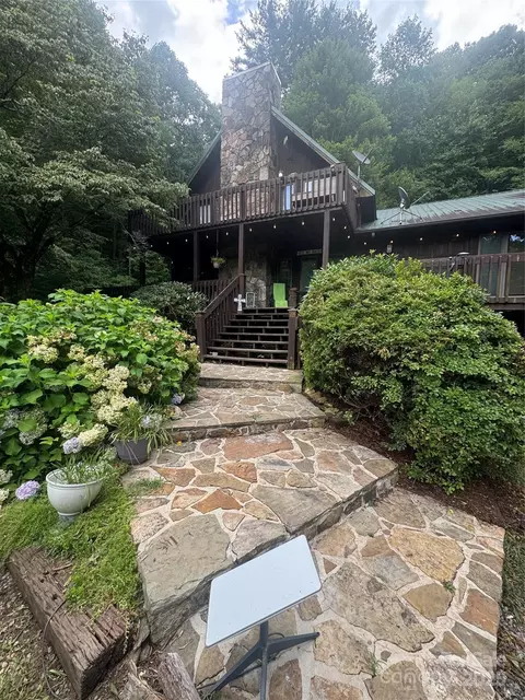 652 Shepherds Creek Rd, Robbinsville, NC 28771