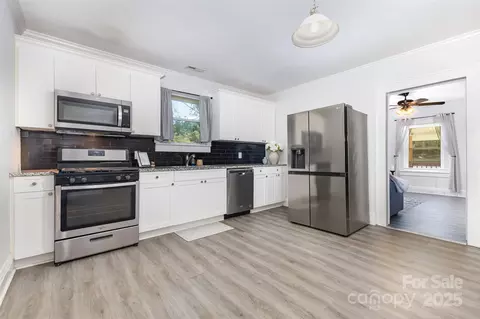 Kitchen - 1397 Grace Ave, Lancaster, SC 29720 photo 1 of 3