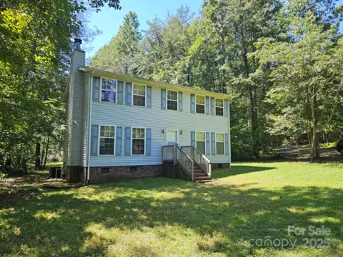 2459 Camp Creek Rd, Union Mills, NC 28167