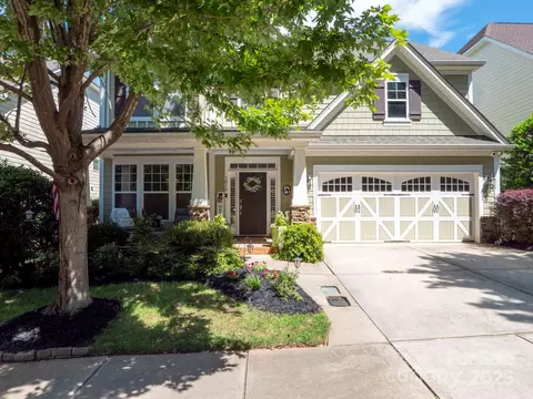 1016 Hamil Ridge Dr, Waxhaw, NC 28173