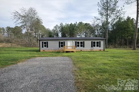 129 Patchwork Dr, Statesville, NC 28677