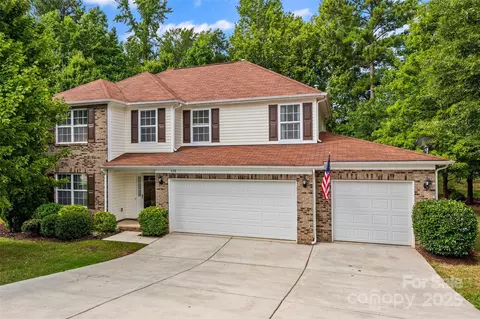 438 Elizabeth Valley Ln, Clover, SC 29710