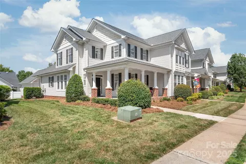 2029 Gable Way Ln, Matthews, NC 28104