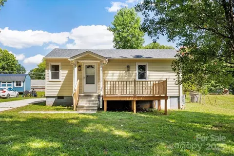103 Crescent St, Kannapolis, NC 28081