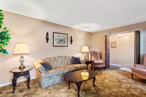 331 Windy Rush Rd, Kannapolis, NC 28081 photo 8