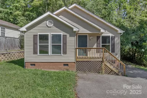 11 Vine St, Asheville, NC 28804