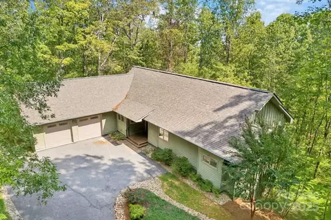 114 Dogwood Trl, Hendersonville, NC 28791