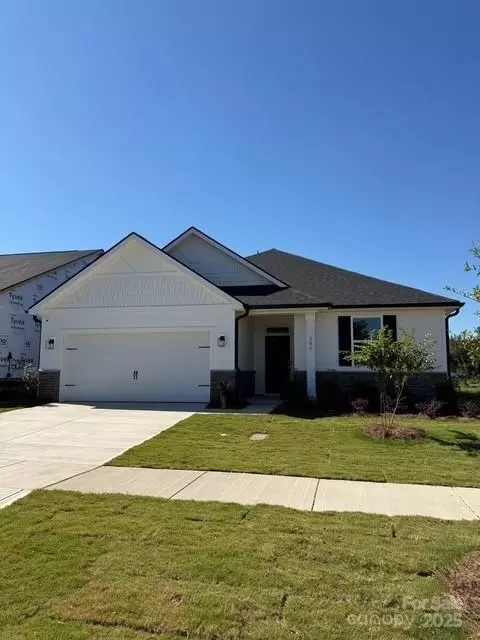 306 Knotty Wood Dr, Monroe, NC 28110