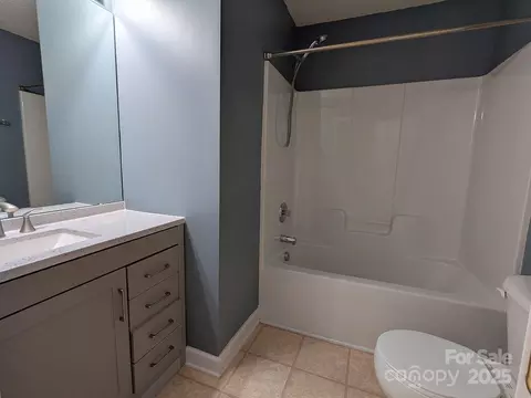 Bath - 1032 Valley Forge Dr, Clover, SC 29710 photo 4 of 5