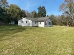 16160 Elmore Rd, Laurinburg, NC 28352