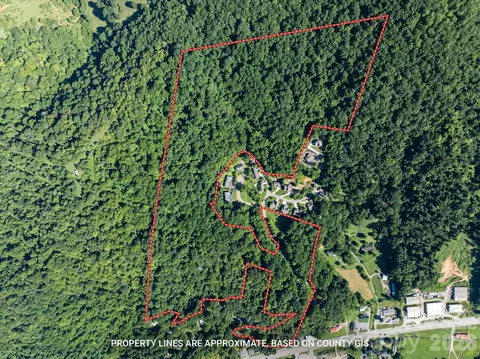 99999 Spy Rock Rd, Maggie Valley, NC 28751