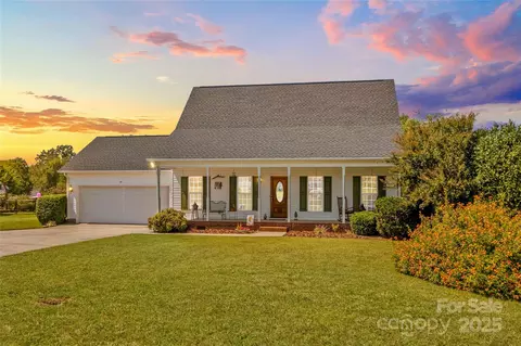 107 Chasse Ct, Cleveland, NC 27013