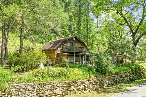 2270 Clear Creek Rd, Marion, NC 28752