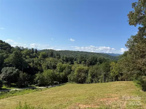 205 Crawford Cove Rd, Sylva, NC 28779
