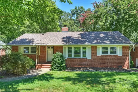 433 Hollis Rd, Charlotte, NC 28209