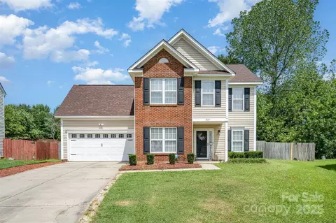 8127 Trotter Rd, Charlotte, NC 28216