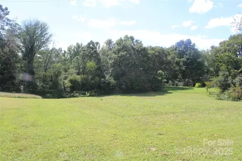 5930 Fisher Davis Rd, Morganton, NC 28622
