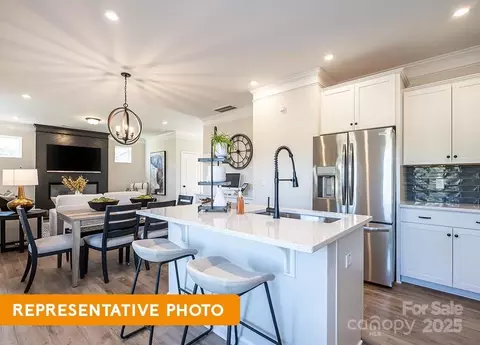 Kitchen - 541 Hullview Vis, Monroe, NC 28110 photo 2 of 3
