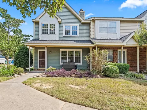 3643 Huyton Ct, Charlotte, NC 28215
