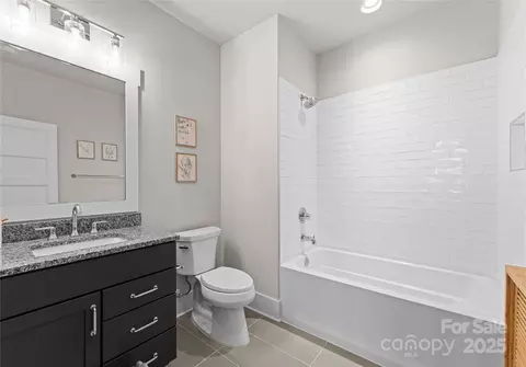 Bath - 831 Naples Dr, Davidson, NC 28036 photo 6 of 6