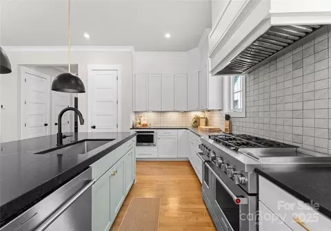 Kitchen - 831 Naples Dr, Davidson, NC 28036 photo 4 of 6